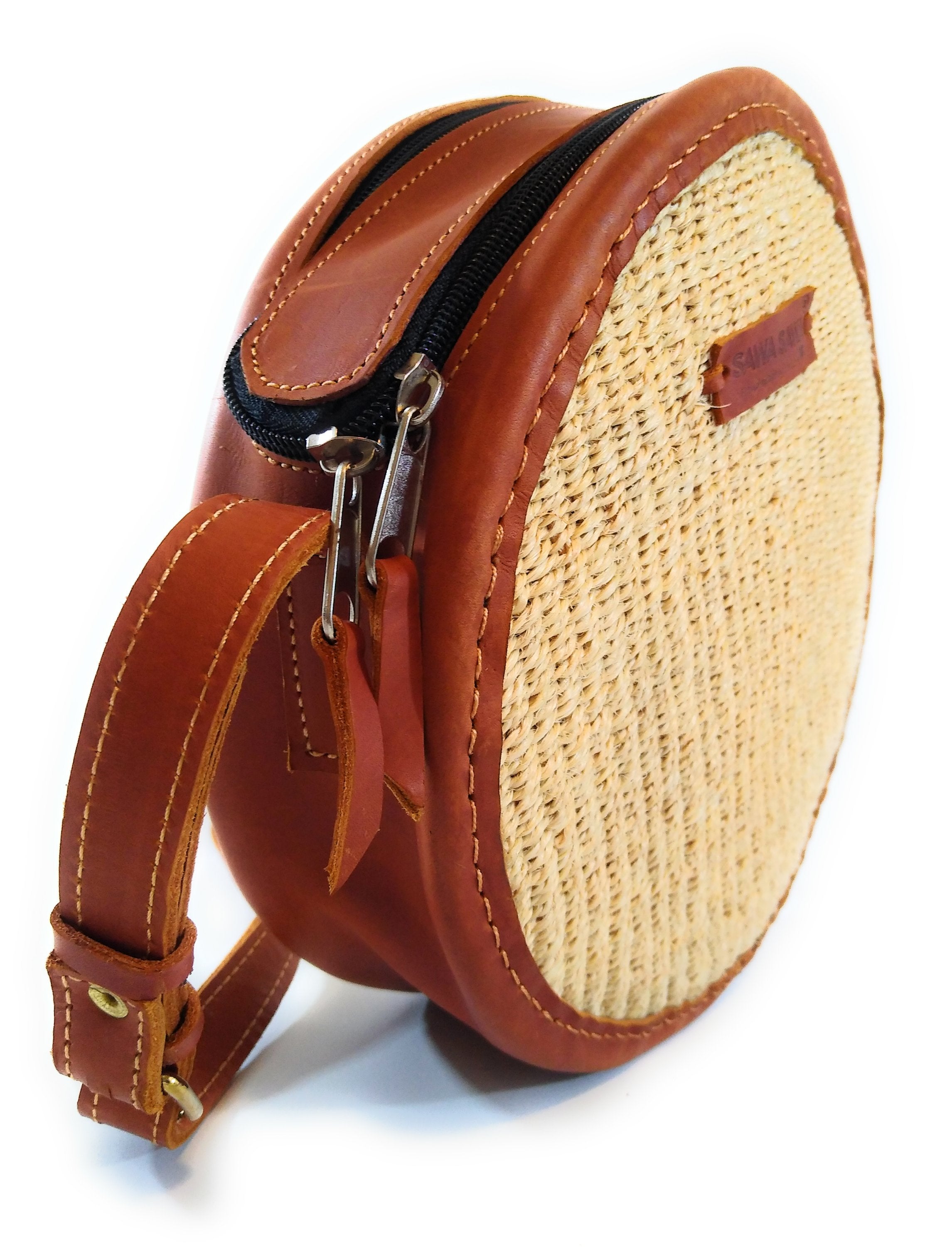 PEACE ROUND HANDMADE SISAL CROSSBODY BAG