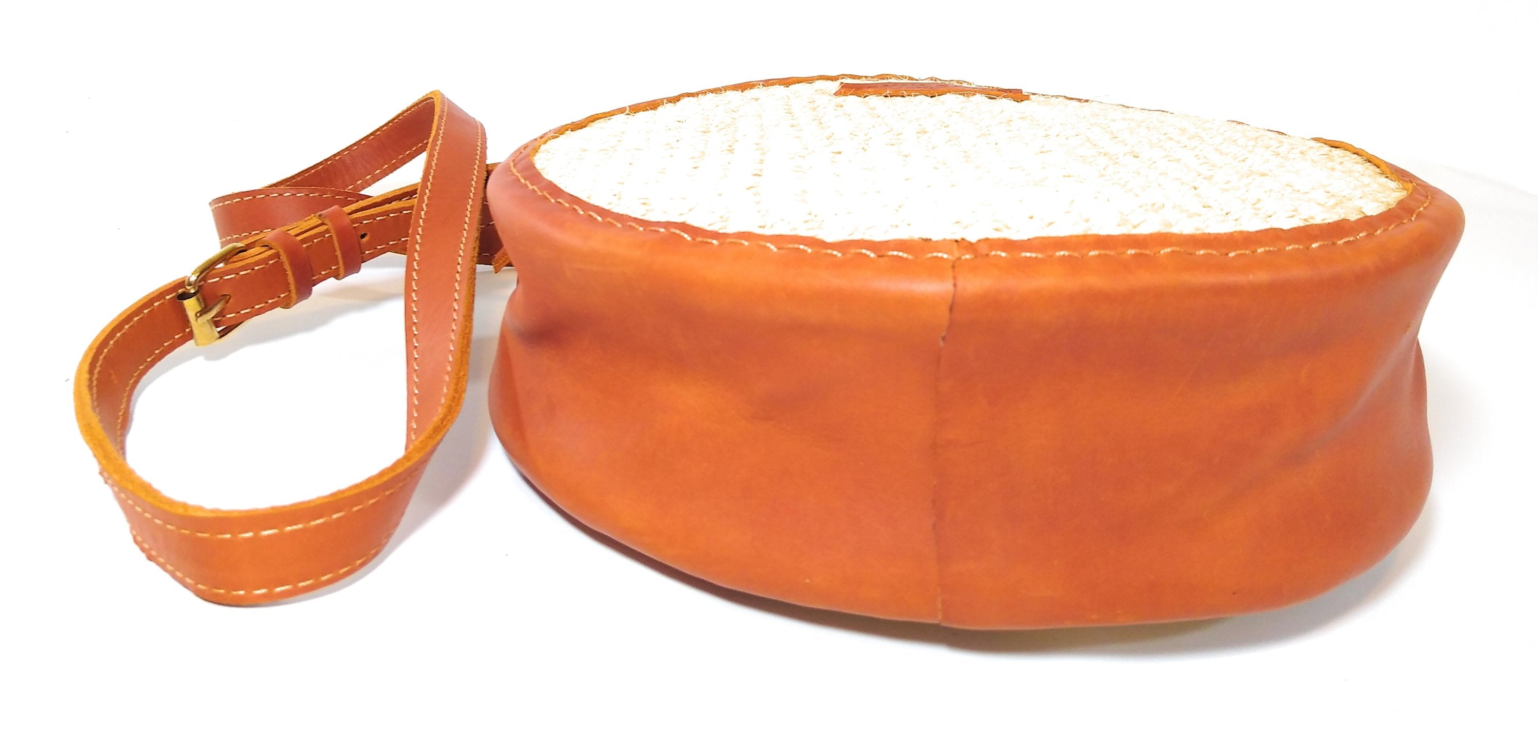 PEACE ROUND HANDMADE SISAL CROSSBODY BAG
